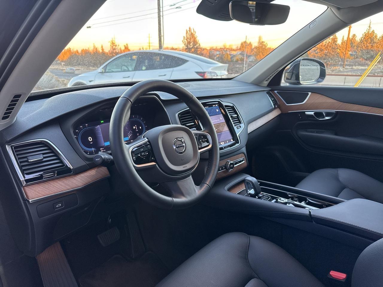 2025 Volvo XC90 B6 Plus 7-Seater Bend OR