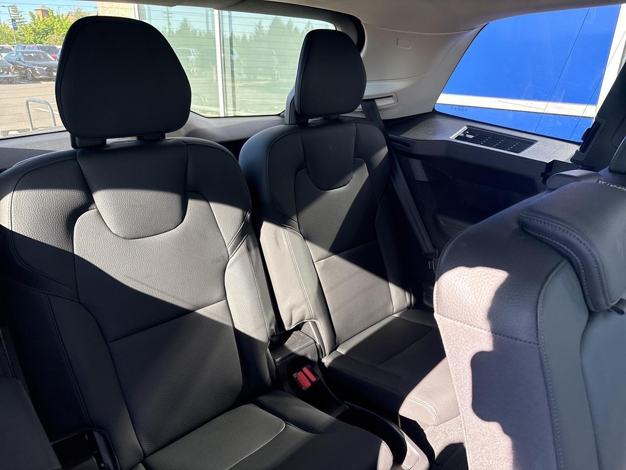 2025 Volvo XC90 B6 Plus 7-Seater Bend OR