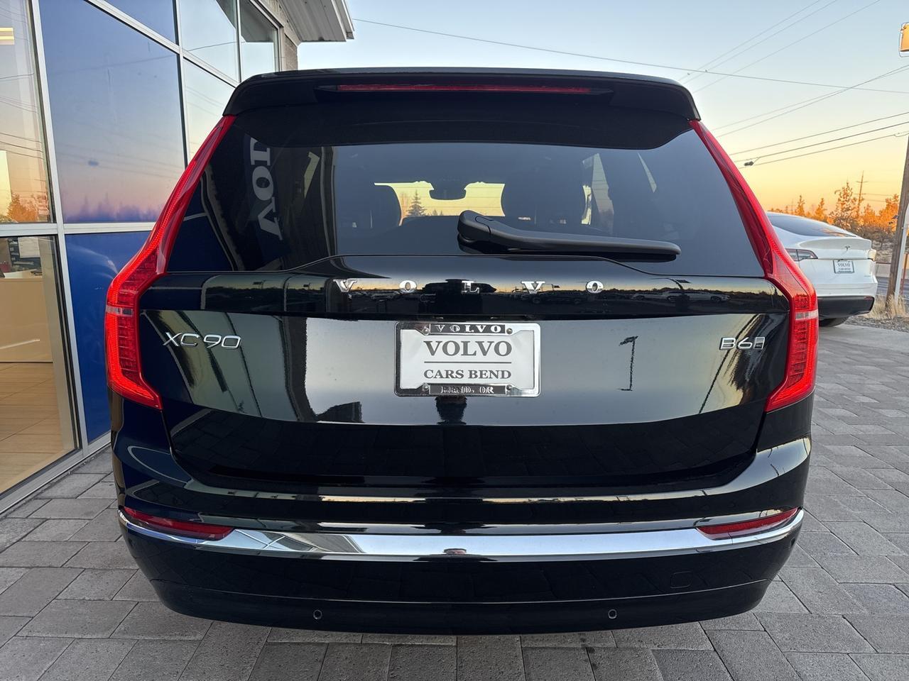 2025 Volvo XC90 B6 Plus 7-Seater Bend OR