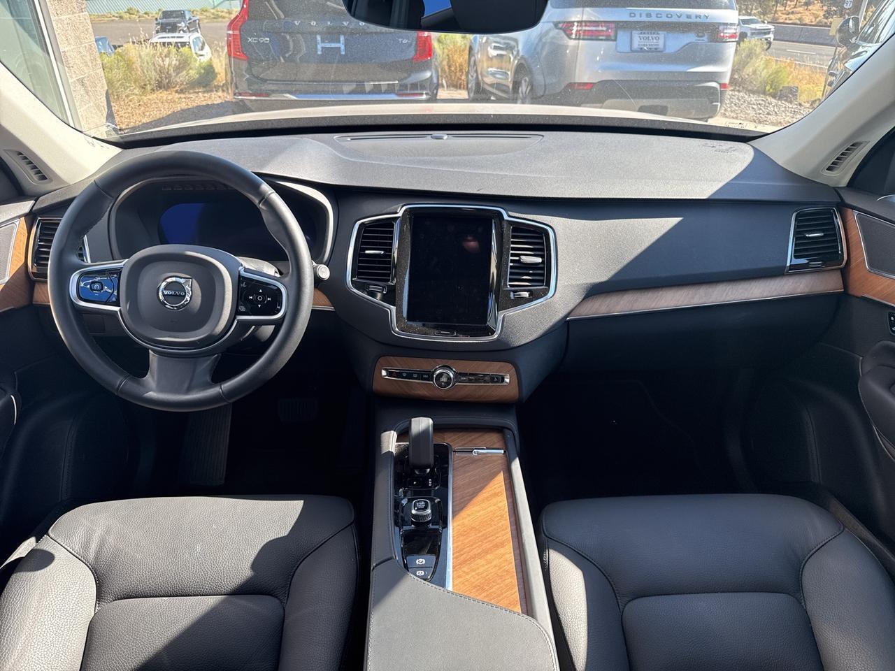 2025 Volvo XC90 B6 Plus 7-Seater Bend OR