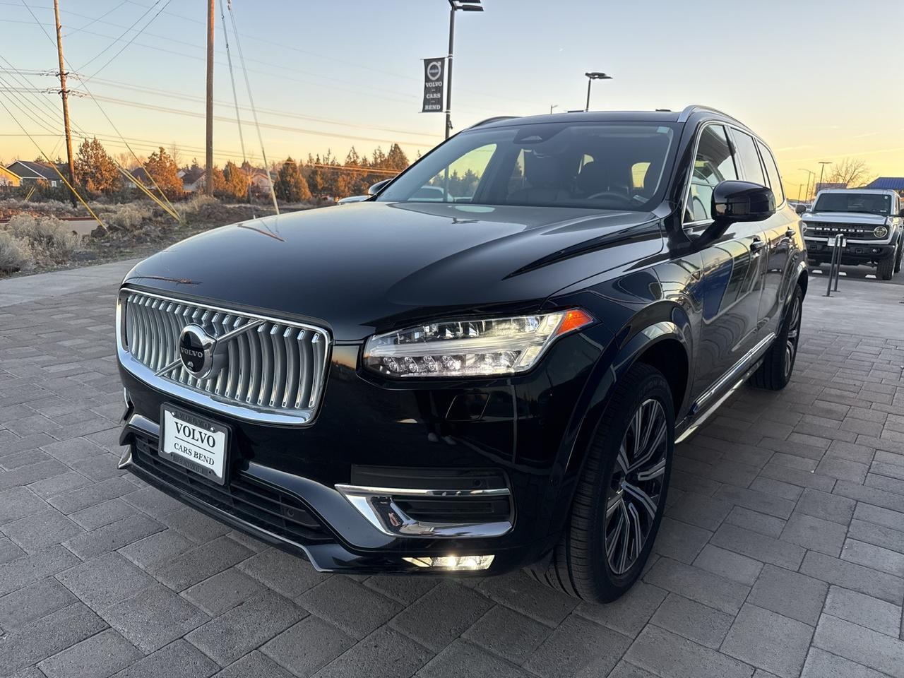 2025 Volvo XC90 B6 Plus 7-Seater Bend OR