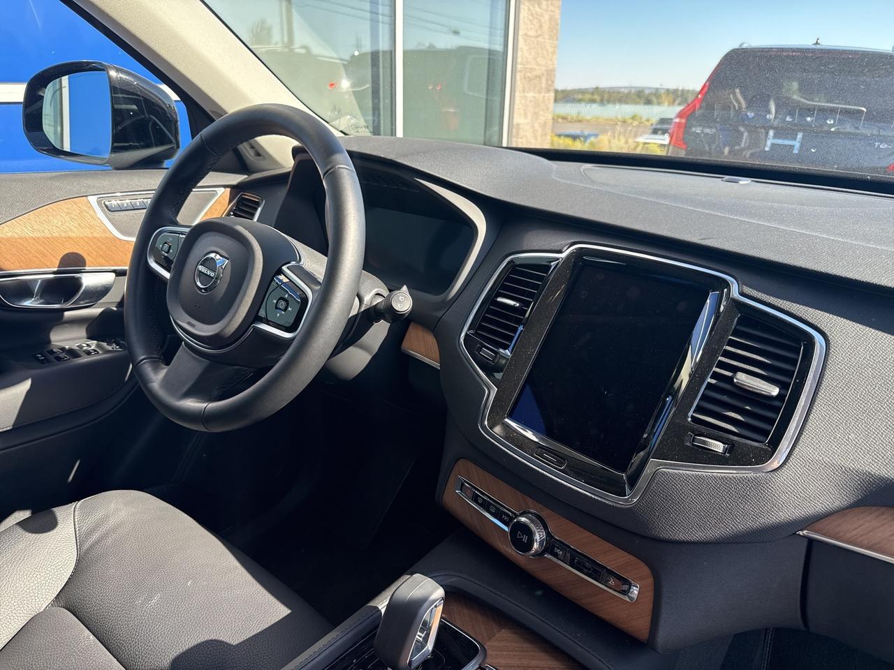 2025 Volvo XC90 B6 Plus 7-Seater Bend OR