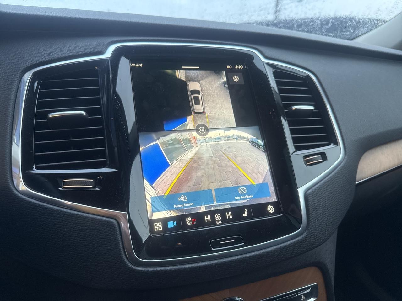 2025 Volvo XC90 B6 Plus 7-Seater Bend OR