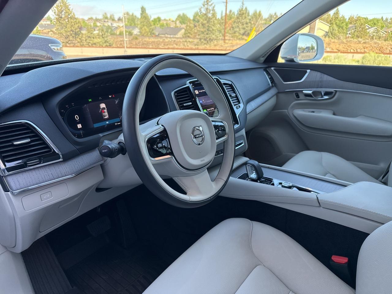 2025 Volvo XC90 B6 Plus 7-Seater Bend OR