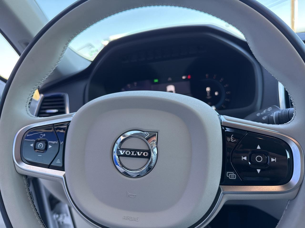 2025 Volvo XC90 B6 Plus 7-Seater Bend OR