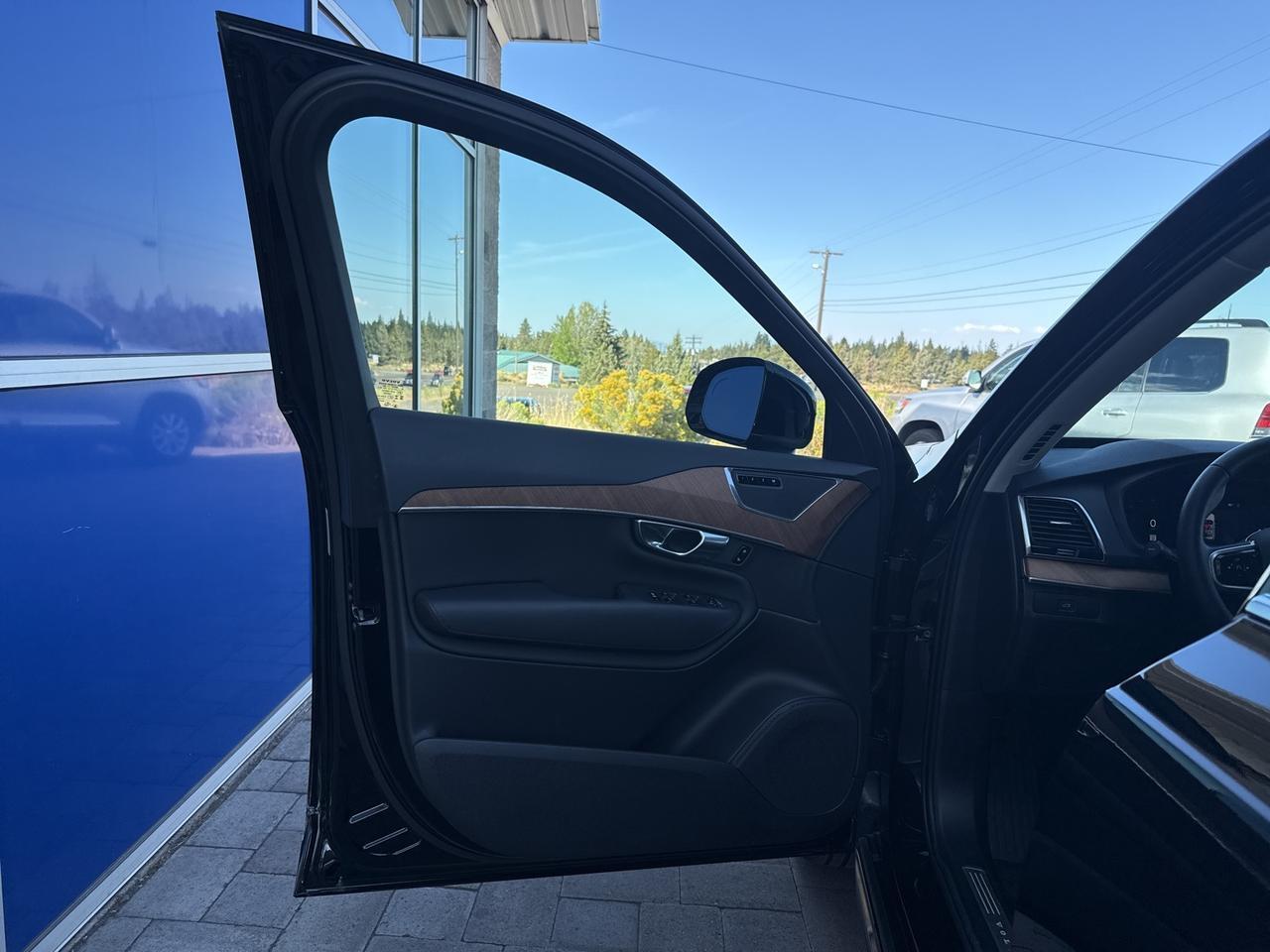 2025 Volvo XC90 B6 Plus 7-Seater Bend OR