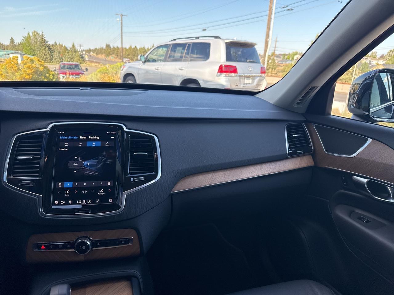 2025 Volvo XC90 B6 Plus 7-Seater Bend OR