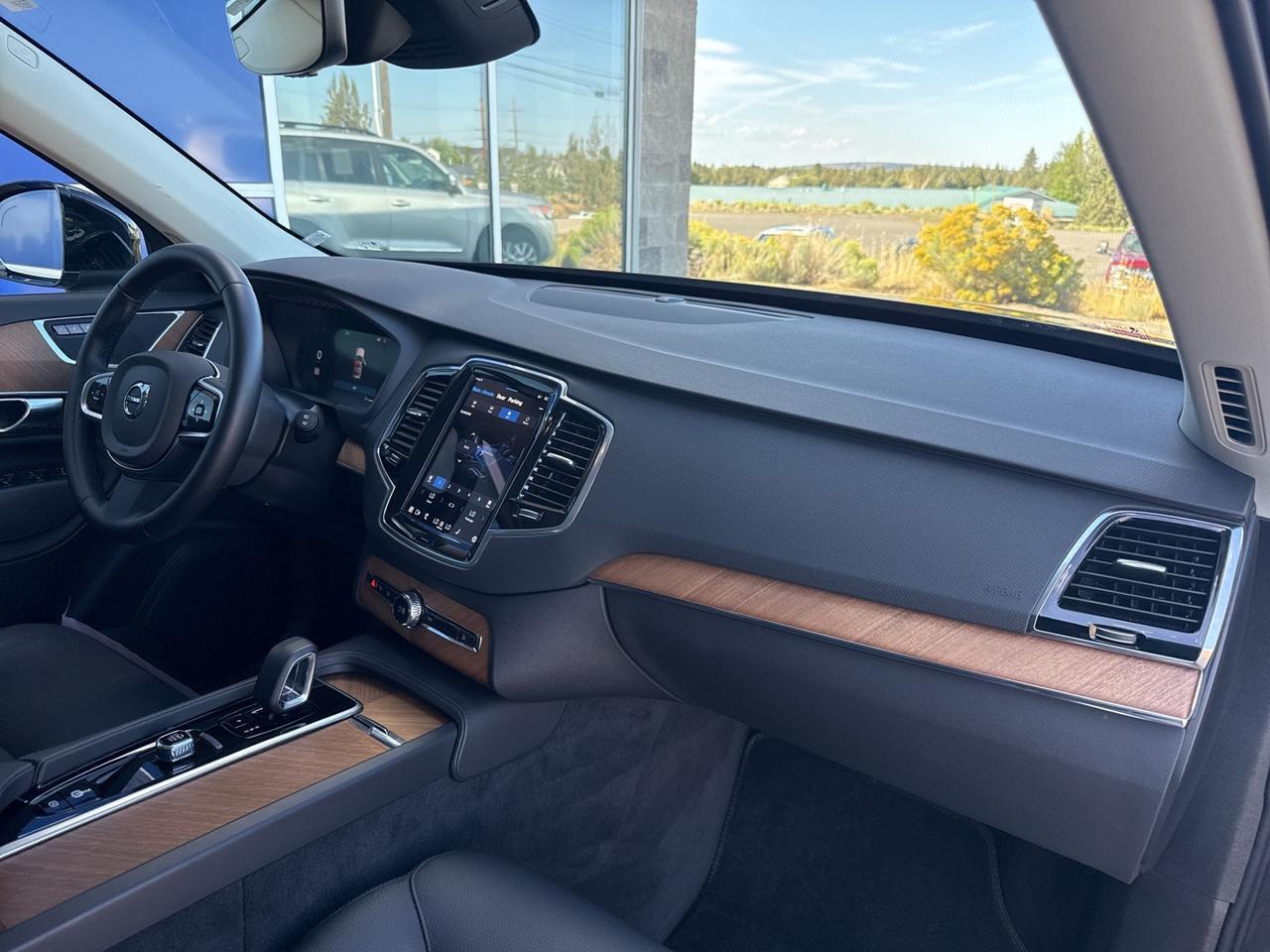 2025 Volvo XC90 B6 Plus 7-Seater Bend OR