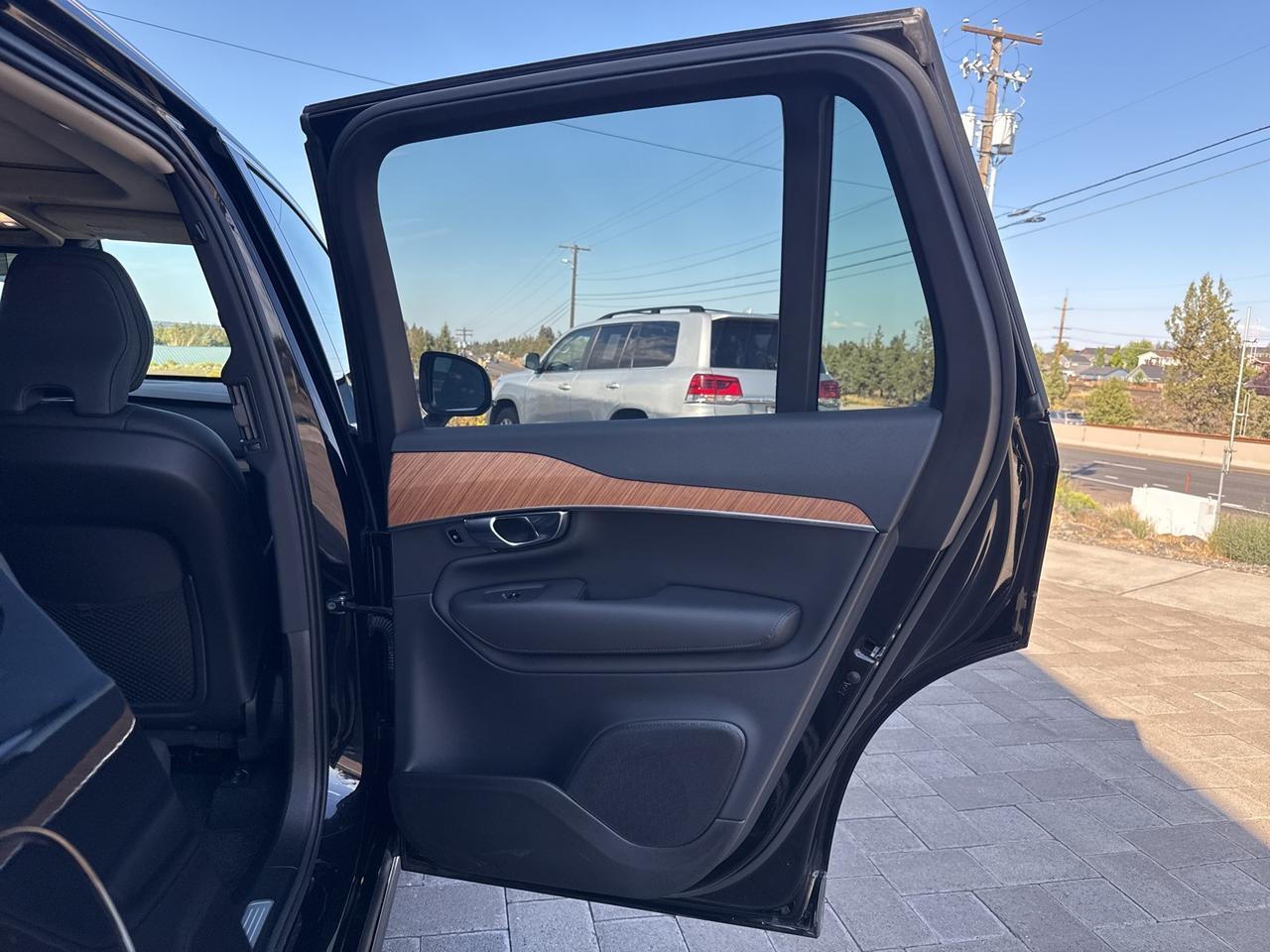 2025 Volvo XC90 B6 Plus 7-Seater Bend OR
