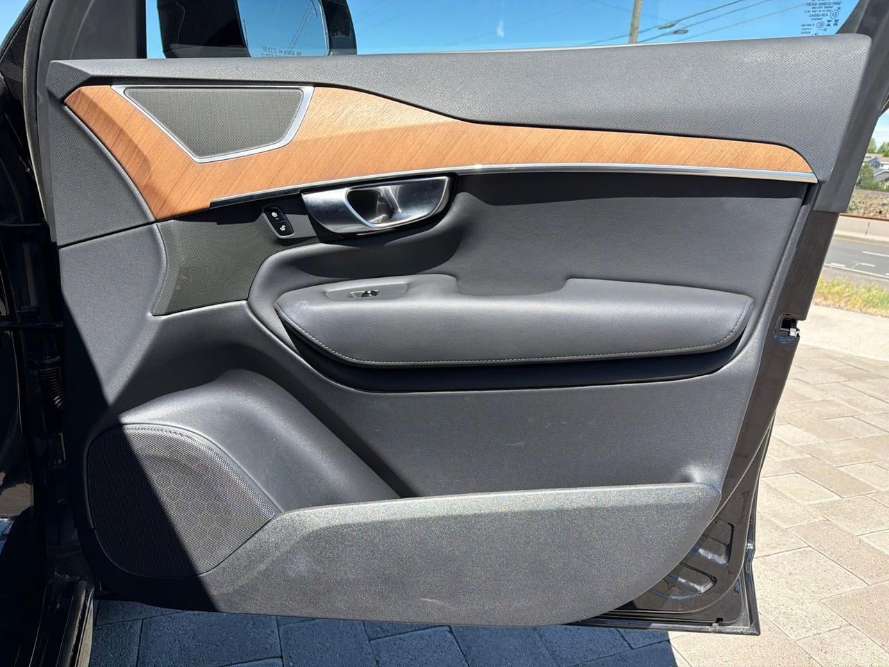 2025 Volvo XC90 B6 Plus 7-Seater Bend OR