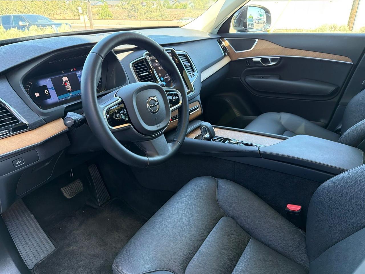 2025 Volvo XC90 B6 Plus 7-Seater Bend OR