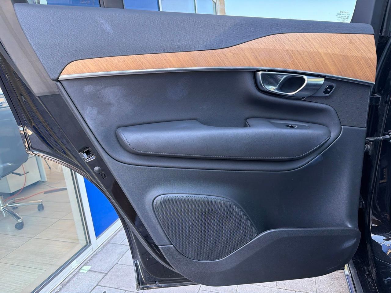 2025 Volvo XC90 B6 Plus 7-Seater Bend OR