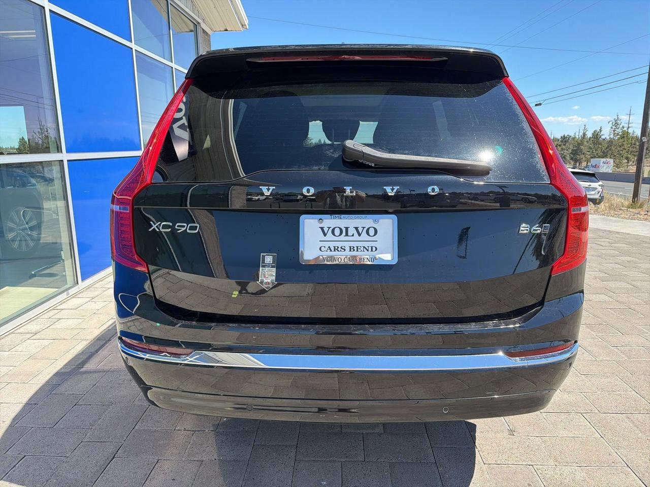 2025 Volvo XC90 B6 Plus 7-Seater Bend OR