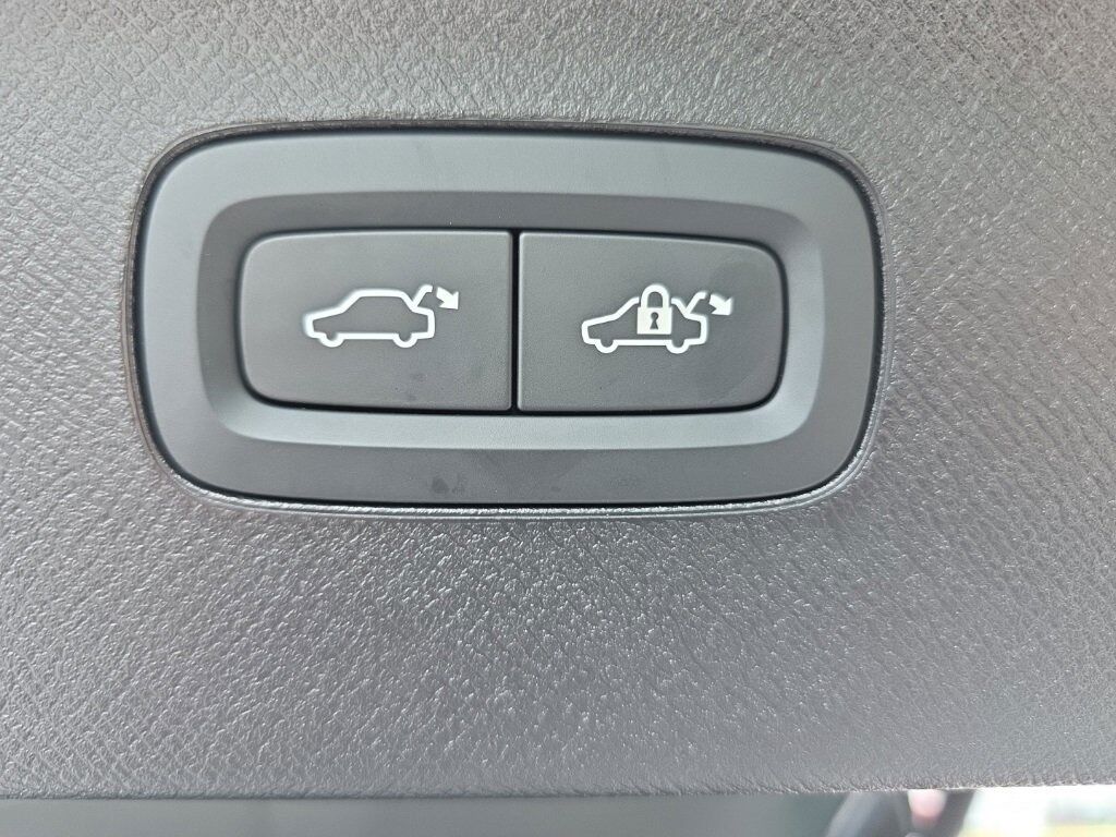 2025 Volvo XC90 B6 Plus 7-Seater Hunt Valley MD