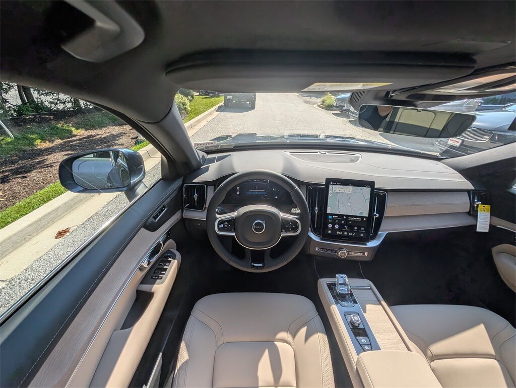 2025 Volvo XC90 B6 Plus 7-Seater Hunt Valley MD