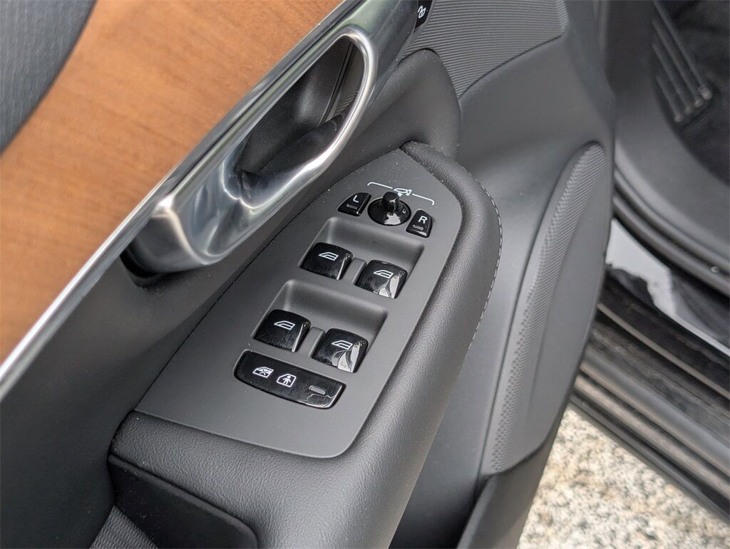 2025 Volvo XC90 B6 Plus 7-Seater Hunt Valley MD
