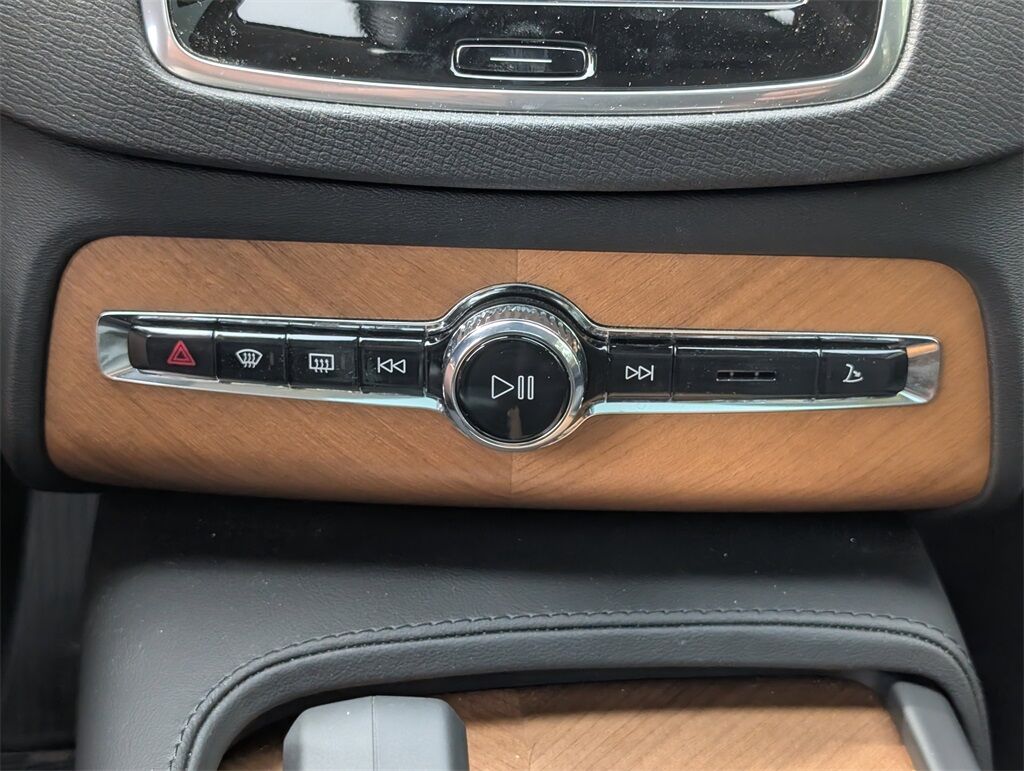 2025 Volvo XC90 B6 Plus 7-Seater Hunt Valley MD