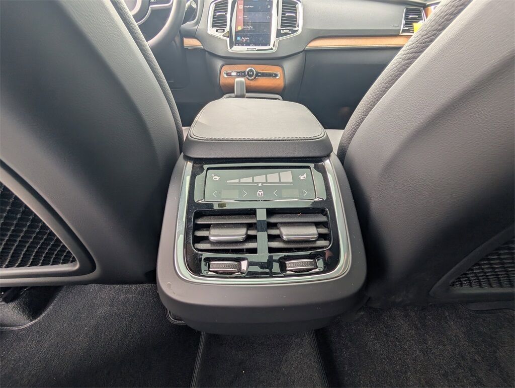 2025 Volvo XC90 B6 Plus 7-Seater Hunt Valley MD