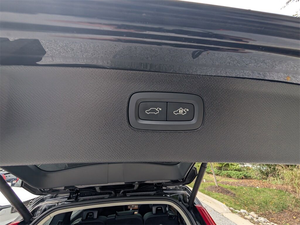 2025 Volvo XC90 B6 Plus 7-Seater Hunt Valley MD