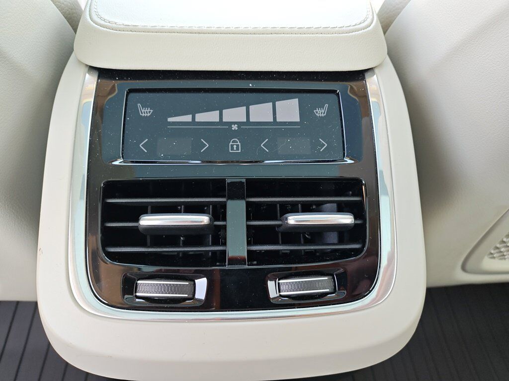 2025 Volvo XC90 B6 Plus 7-Seater Hunt Valley MD