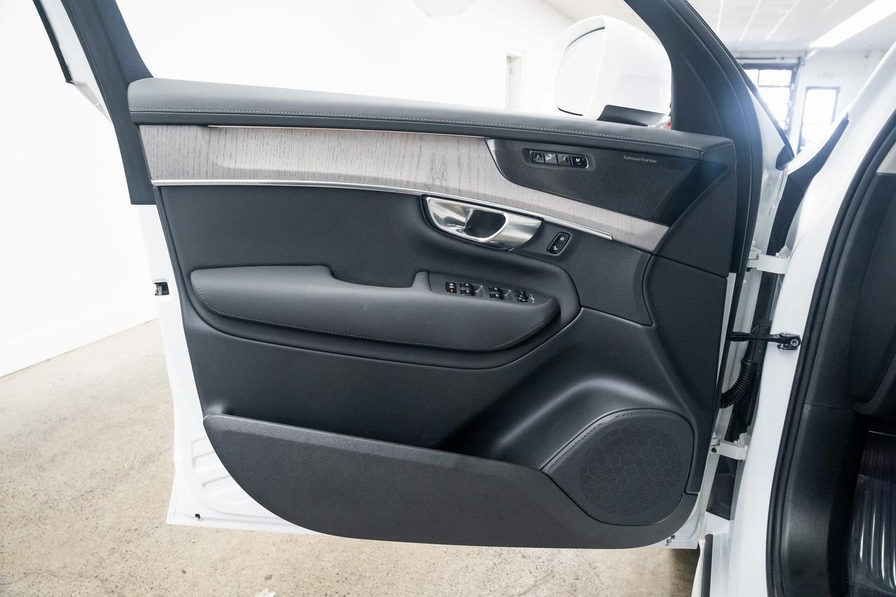 2025 Volvo XC90 B6 Ultra 1 Owner Vented Seats Harman/Kardon Audio Portland OR