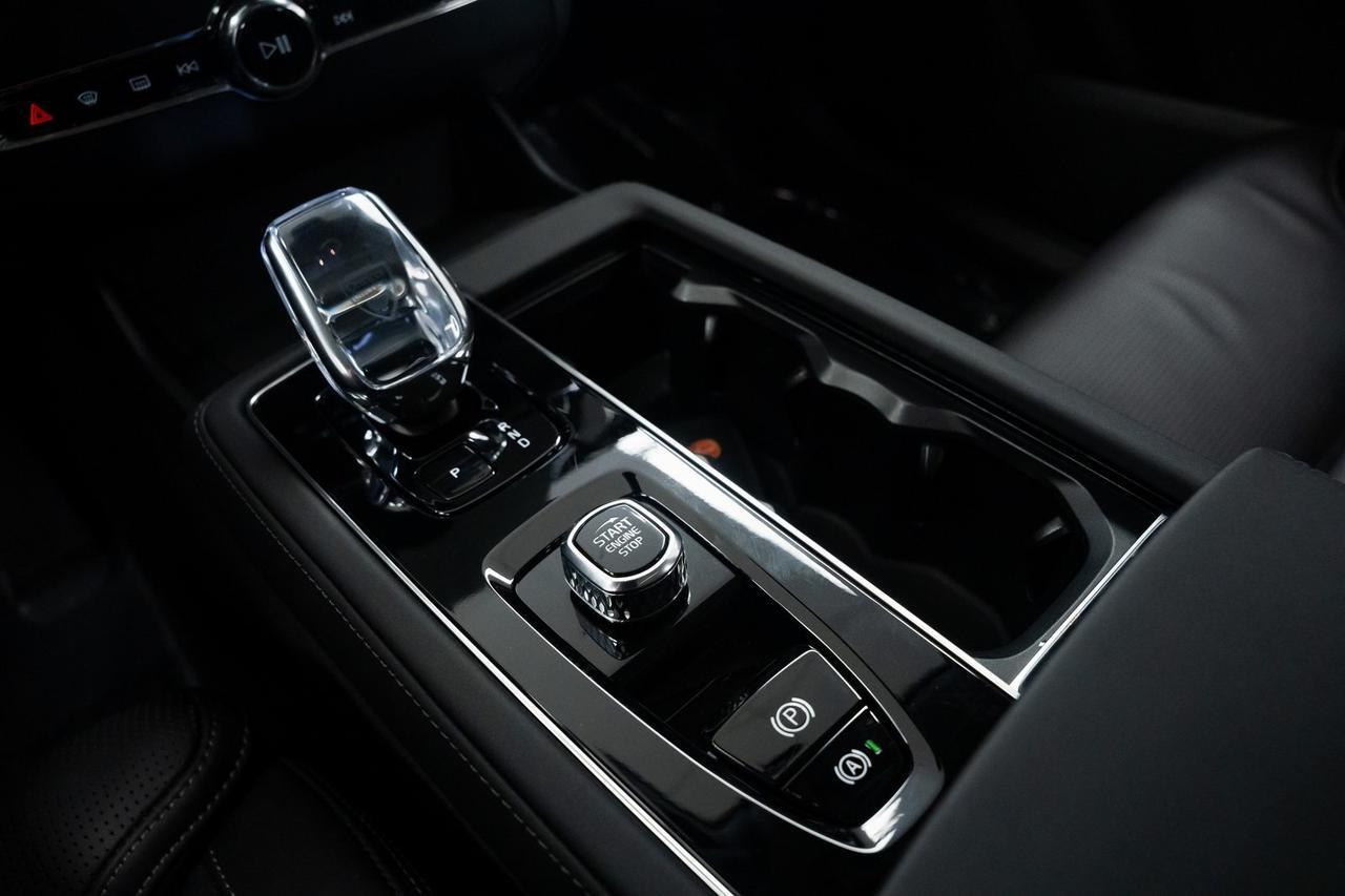 2025 Volvo XC90 B6 Ultra 1 Owner Vented Seats Harman/Kardon Audio Portland OR