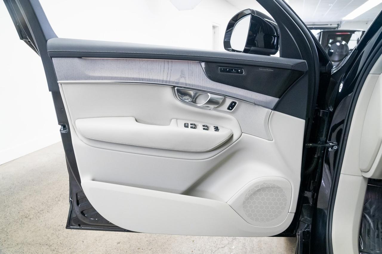 2025 Volvo XC90 B6 Ultra Heated Seats Head-Up Display Portland OR