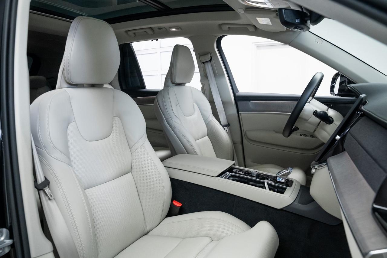 2025 Volvo XC90 B6 Ultra Heated Seats Head-Up Display Portland OR