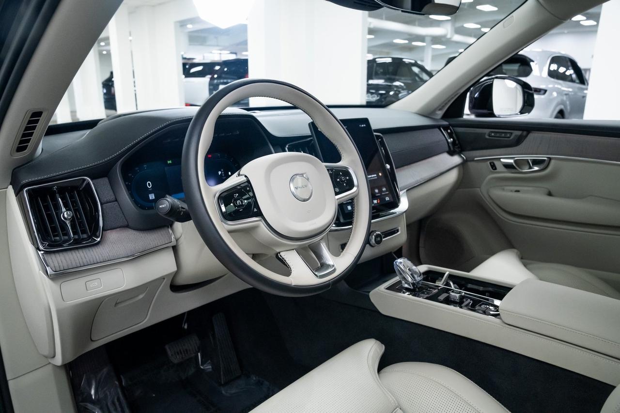 2025 Volvo XC90 B6 Ultra Heated Seats Head-Up Display Portland OR