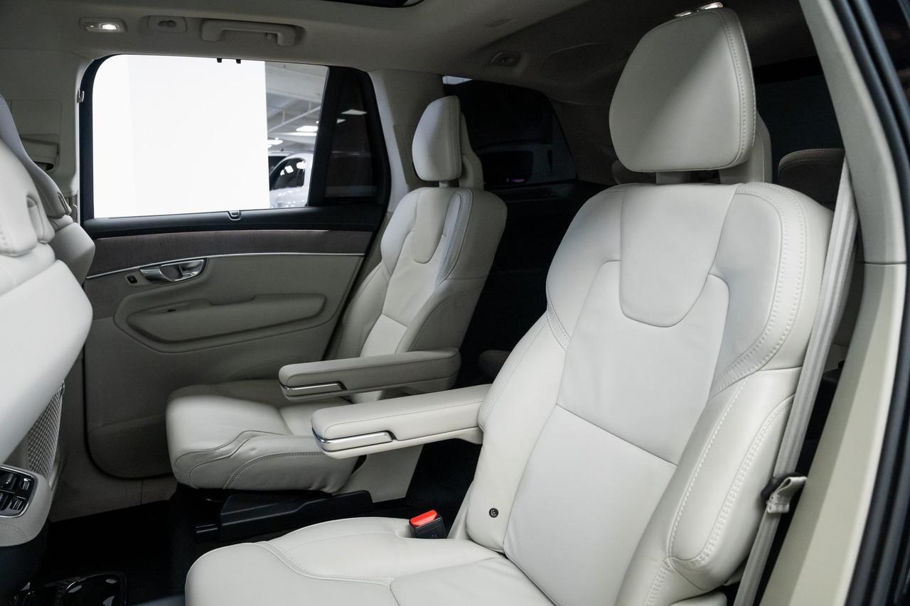 2025 Volvo XC90 B6 Ultra Heated Seats Head-Up Display Portland OR