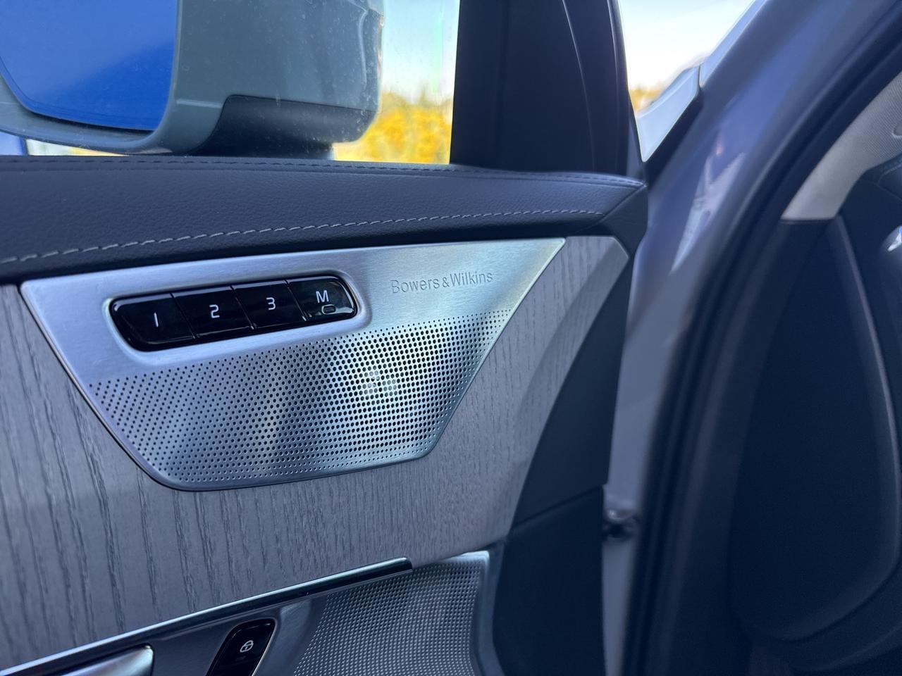 2025 Volvo XC90 B6 Ultra Bend OR