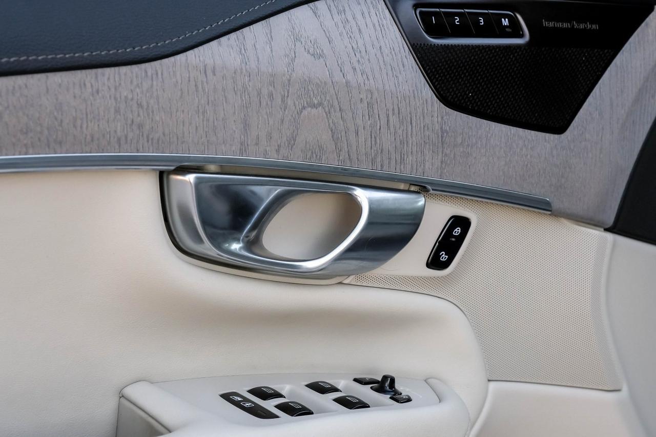 2025 Volvo XC90 B6 Ultra Richardson TX