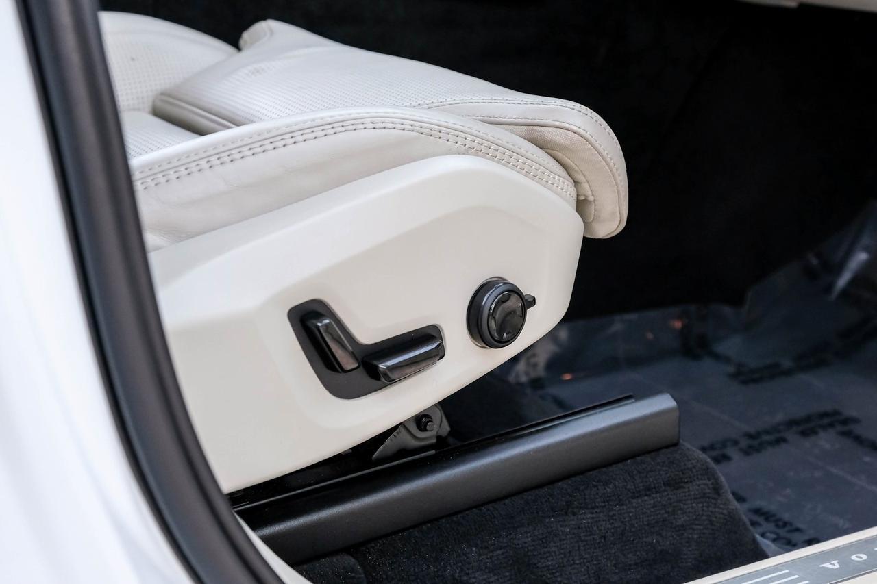 2025 Volvo XC90 B6 Ultra Richardson TX