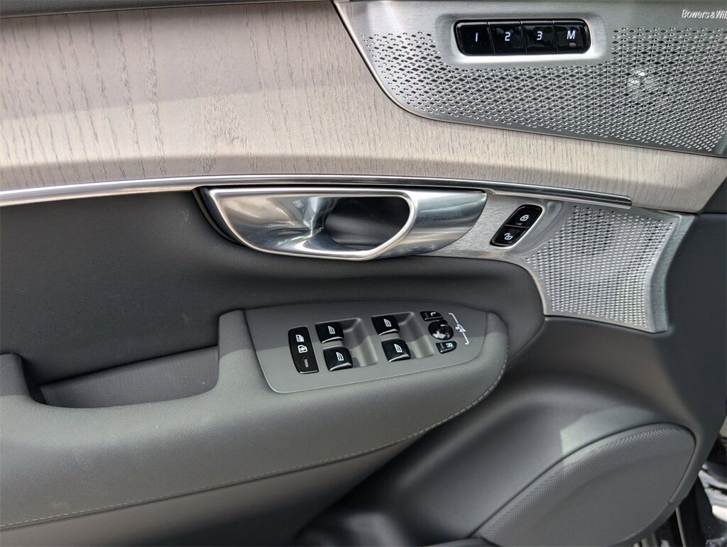 2025 Volvo XC90 B6 Ultra Hunt Valley MD
