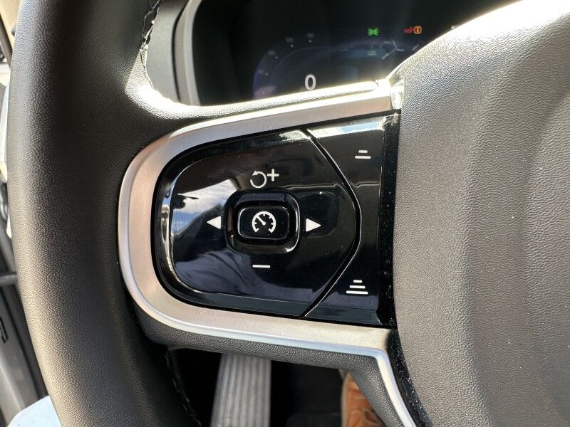 2025 Volvo XC90 Core Whitinsville MA
