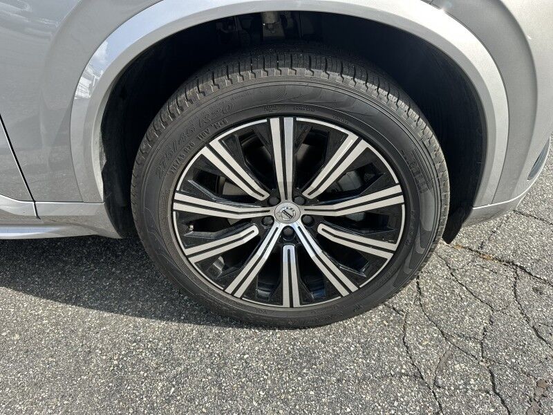 2025 Volvo XC90 Core Whitinsville MA