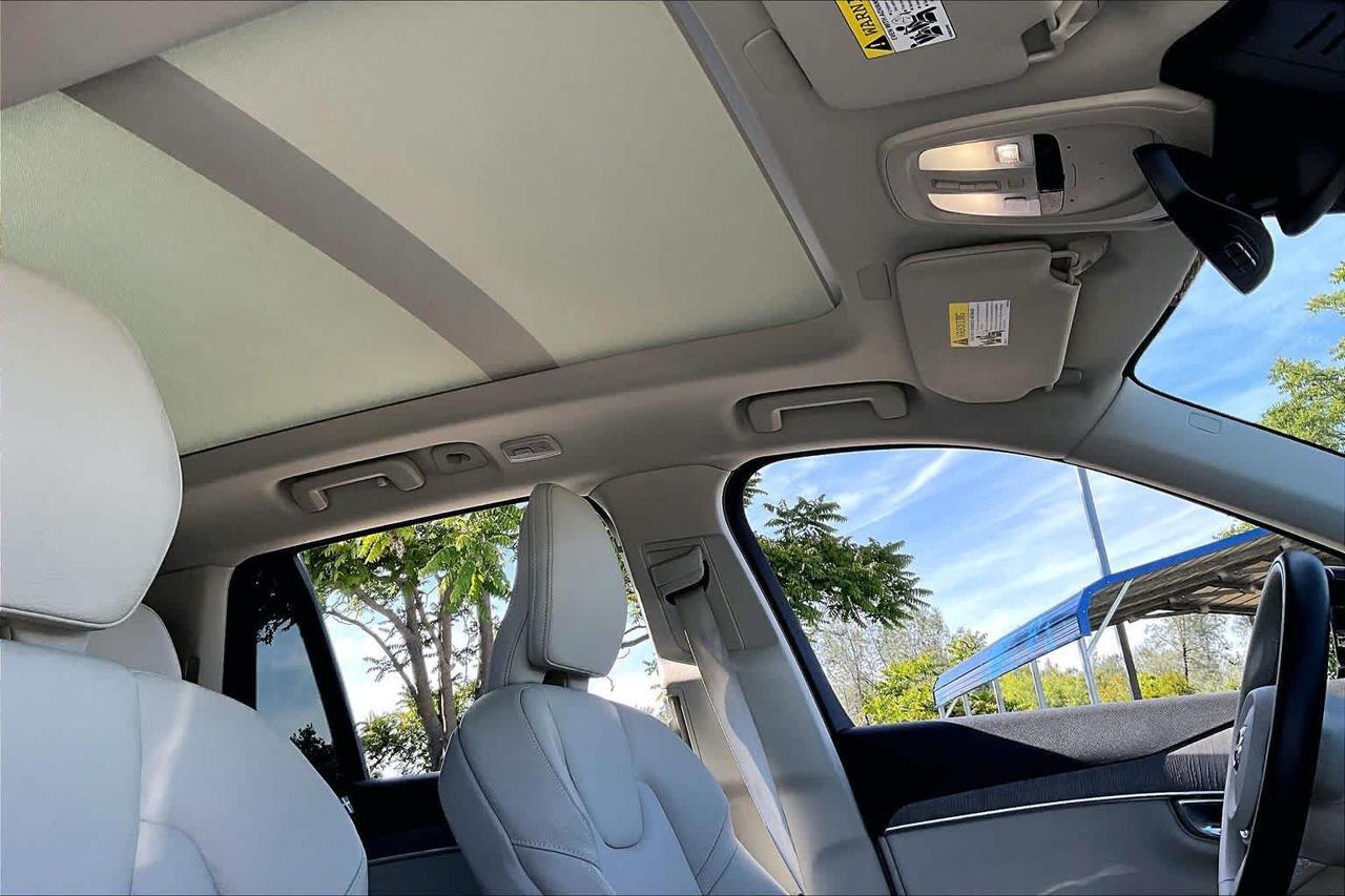 2025 Volvo XC90 Plug-In Hybrid Core Folsom CA