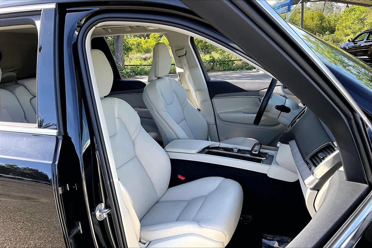 2025 Volvo XC90 Plug-In Hybrid Core Folsom CA