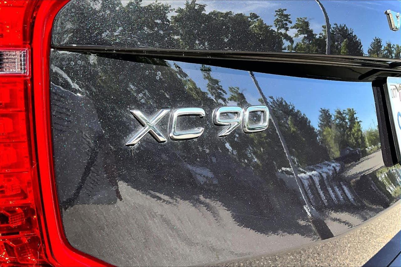 2025 Volvo XC90 Plug-In Hybrid Core Folsom CA
