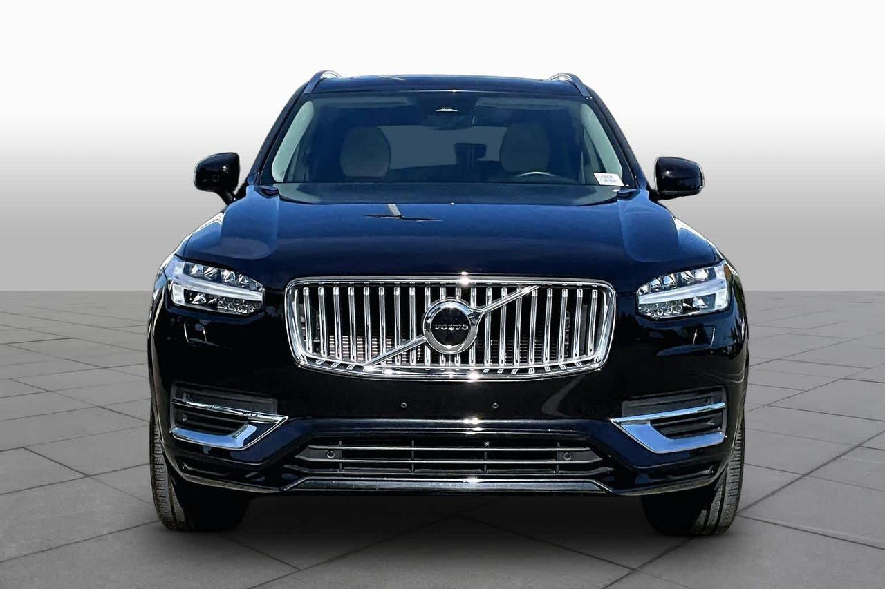 2025 Volvo XC90 Plug-In Hybrid Core