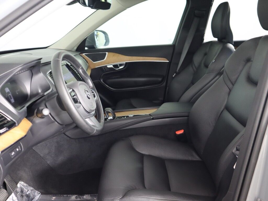2025 Volvo XC90 Plug-In Hybrid T8 AWD Maumee OH