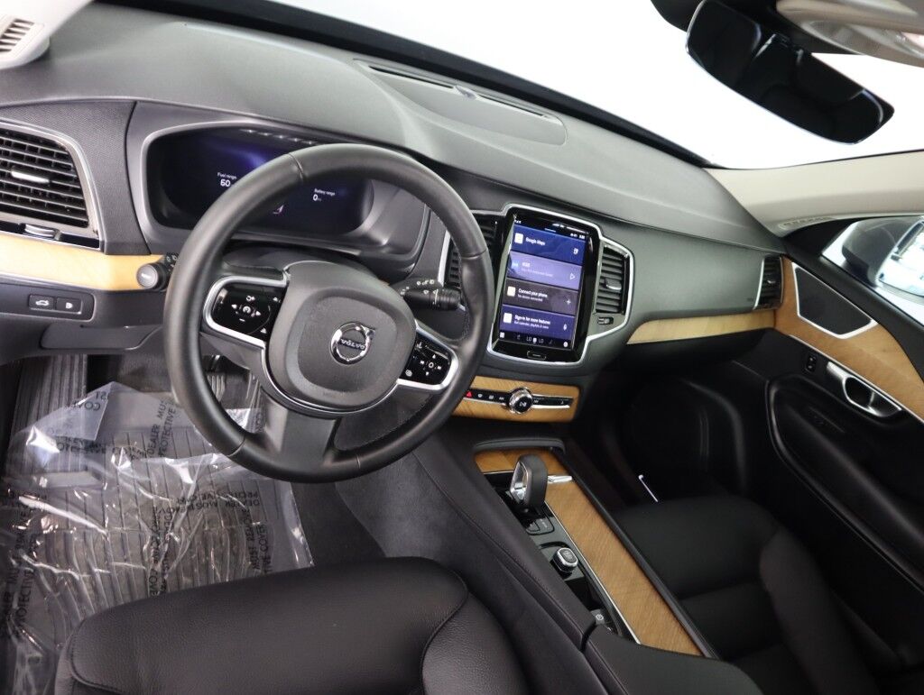 2025 Volvo XC90 Plug-In Hybrid T8 AWD Maumee OH