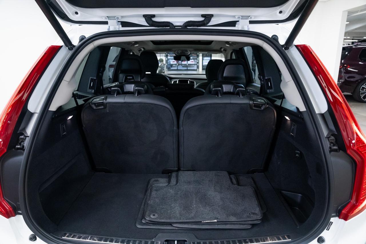 2025 Volvo XC90 Plug-In Hybrid T8 Plus 1-Owner Adaptive Cruise 7-Passenger Portland OR