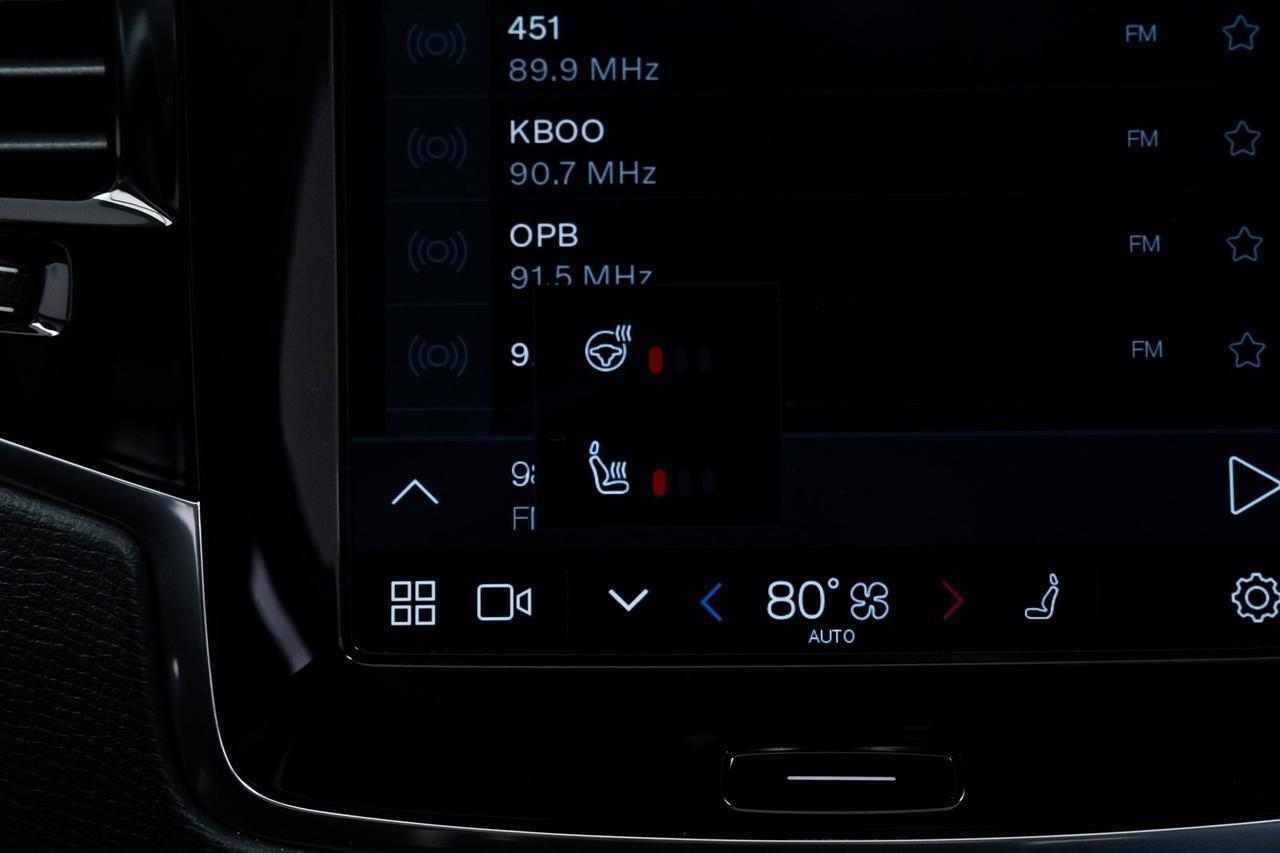 2025 Volvo XC90 Plug-In Hybrid T8 Plus 1-Owner Adaptive Cruise 7-Passenger Portland OR