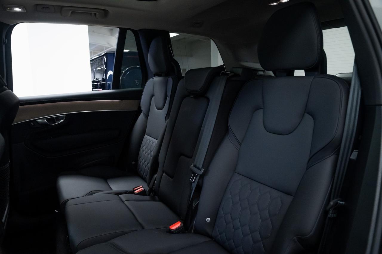 2025 Volvo XC90 Plug-In Hybrid T8 Plus 1 Owner Heated Seats Harman/Kardon Audio Portland OR