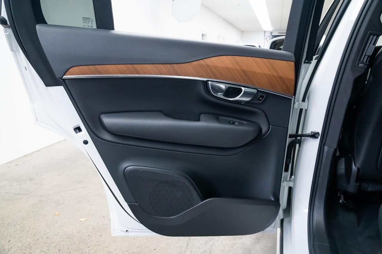 2025 Volvo XC90 Plug-In Hybrid T8 Plus 1 Owner Heated Seats Portland OR