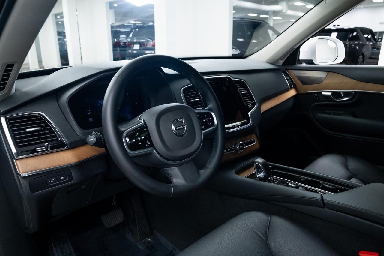 2025 Volvo XC90 Plug-In Hybrid T8 Plus 1 Owner Heated Seats Portland OR