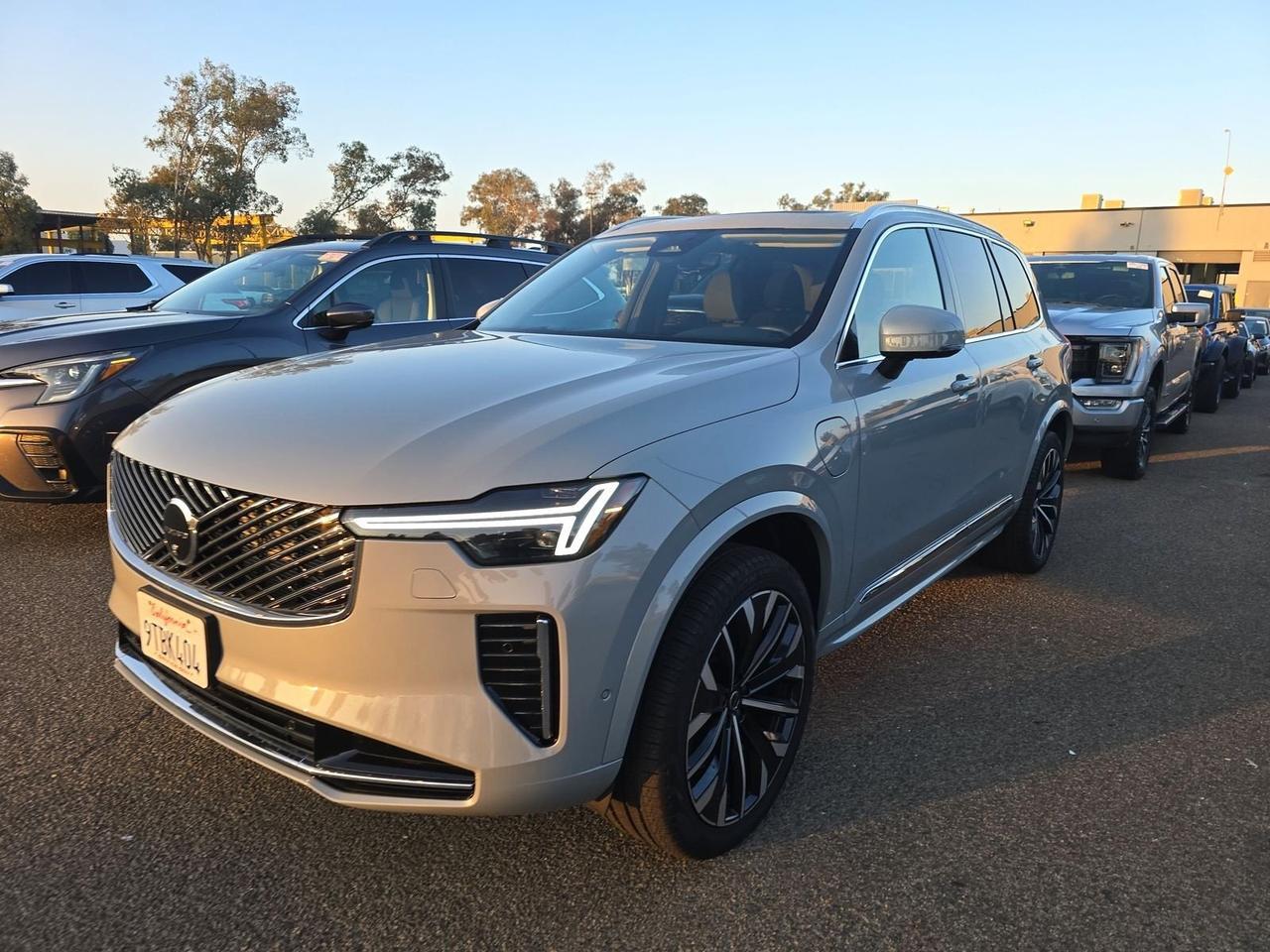 2025 Volvo XC90 Plug-In Hybrid T8 Plus 7 Passenger 2025.5 Harman Kardon Sound Adaptive Cr Portland OR