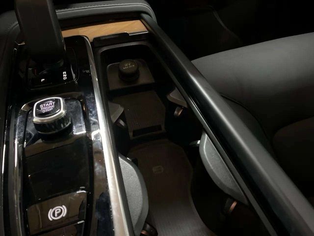2025 Volvo XC90 Plug-In Hybrid T8 Plus 7 Passenger Dallas TX