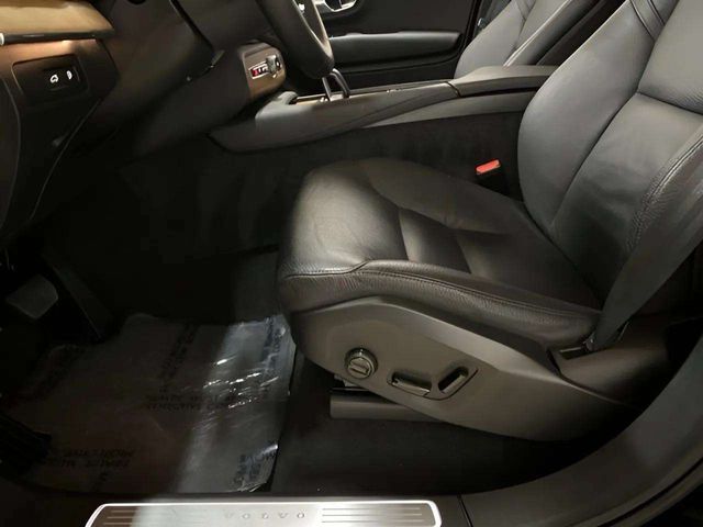 2025 Volvo XC90 Plug-In Hybrid T8 Plus 7 Passenger Dallas TX